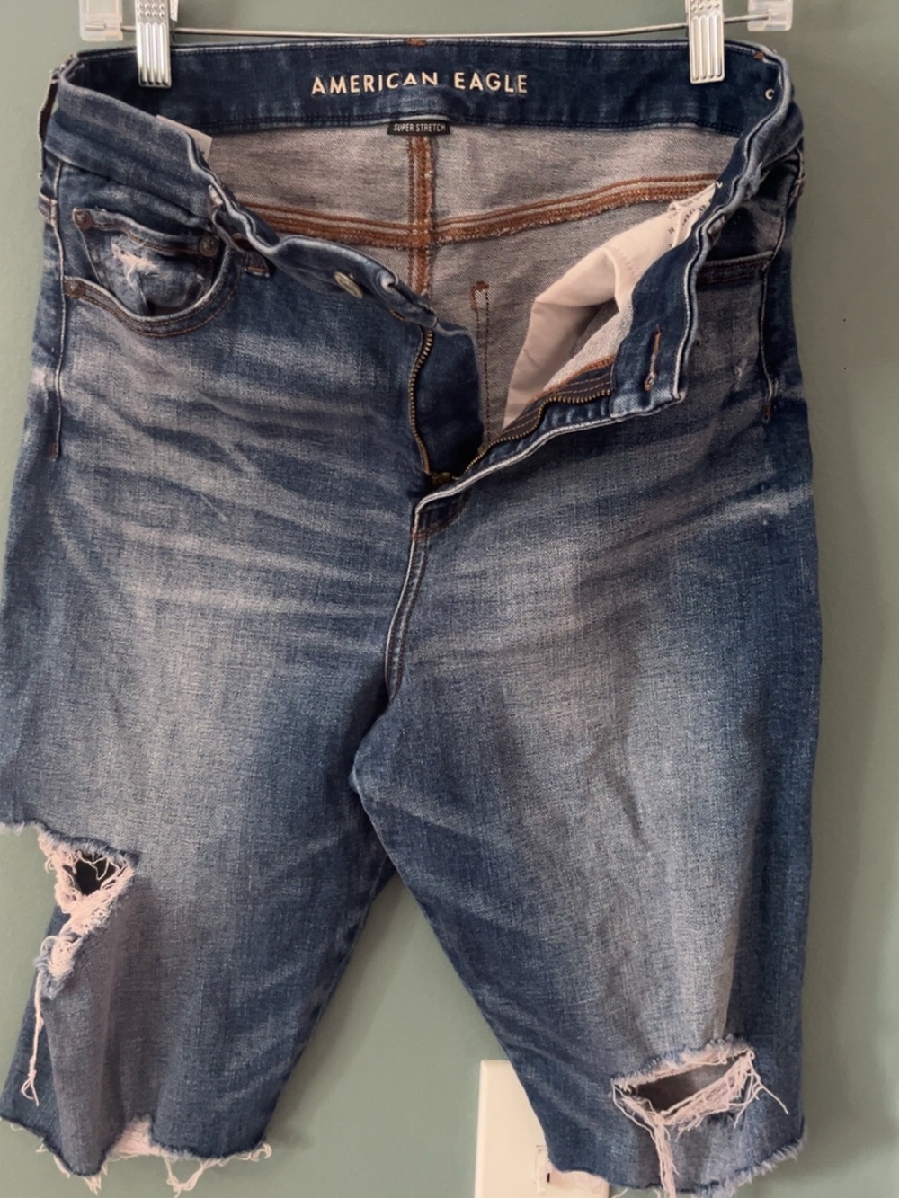 American Eagle Outfitters Women’s Blue Distressed Denim Shorts
